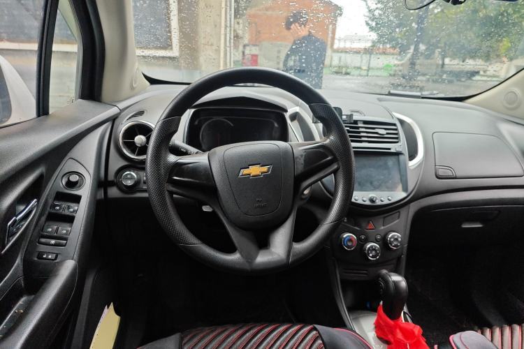 Used Chevrolet Trax 2016 1.4T Automatic Two-Wheel Drive Comfort Version with Sunroof