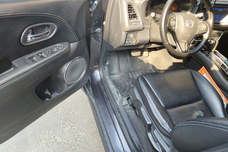 Used Honda Vezel 2017 1.8L CVT Two-Wheel Drive Luxury Model Driver Seat