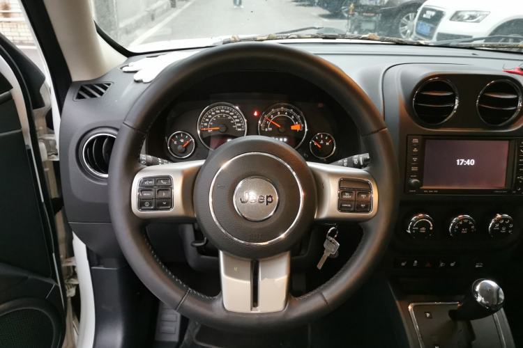 Used Jeep Patriot 2015 2.4L Luxury Navigation Edition
