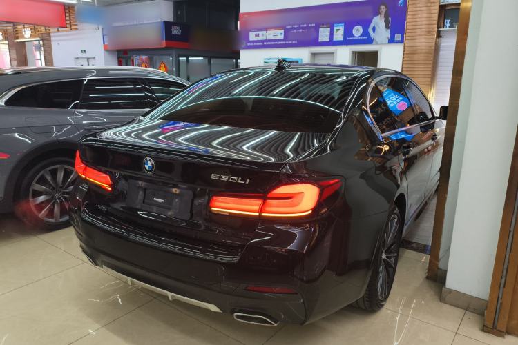 Used BMW 5 Series 2022 Second Facelift 530Li xDrive M Sport Package
