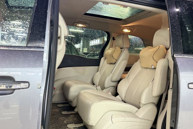 Used Buick GL8 2021 Land Cruiser Executive 652T Premium Model Interior 3