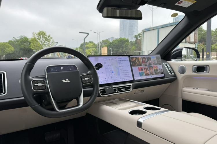 Used Li Auto L6 2024 Pro Model Interior 1