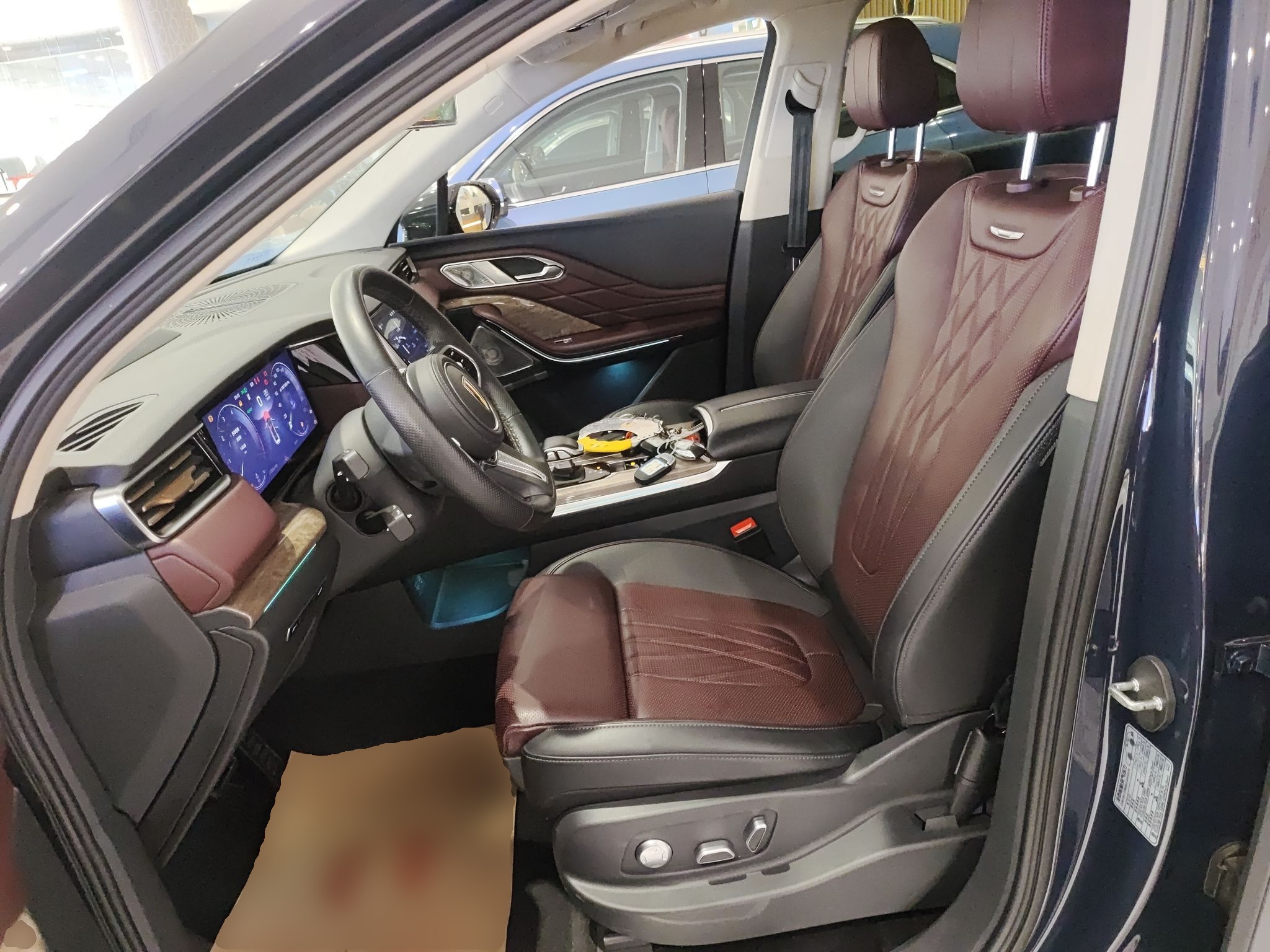 المقاعد الأمامية داخل السيارة