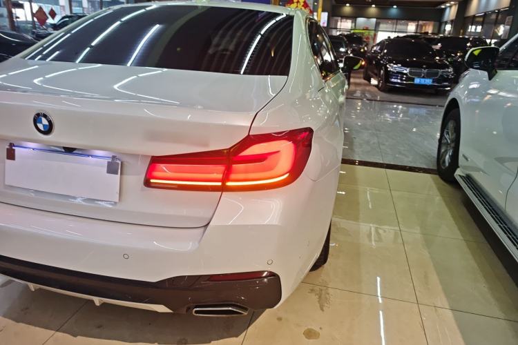 Used BMW 5 Series 2022 Second Facelift 525Li M Sport Package
