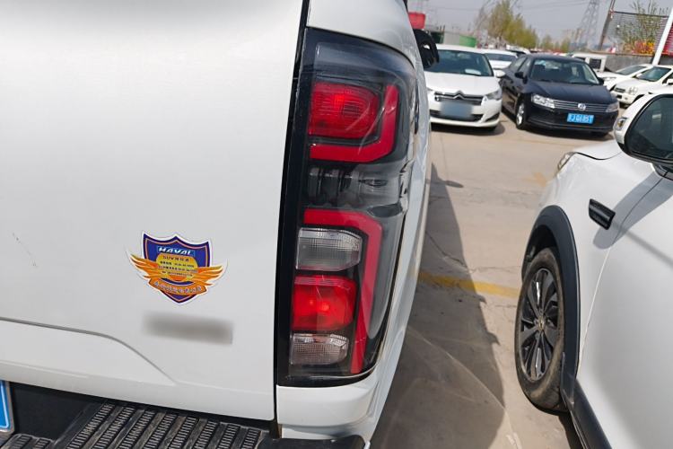 Used Great Wall Poer 2023 2.0T Commercial Version Automatic Diesel 4x4 Elite Long-Box GW4D20M