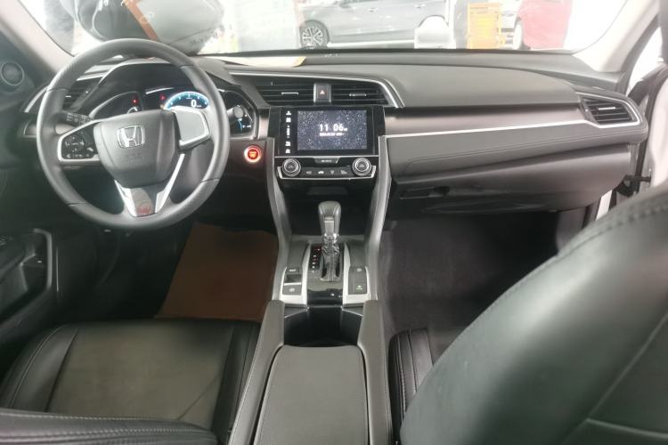 Used Honda Civic 2016 220TURBO CVT Luxury Edition
