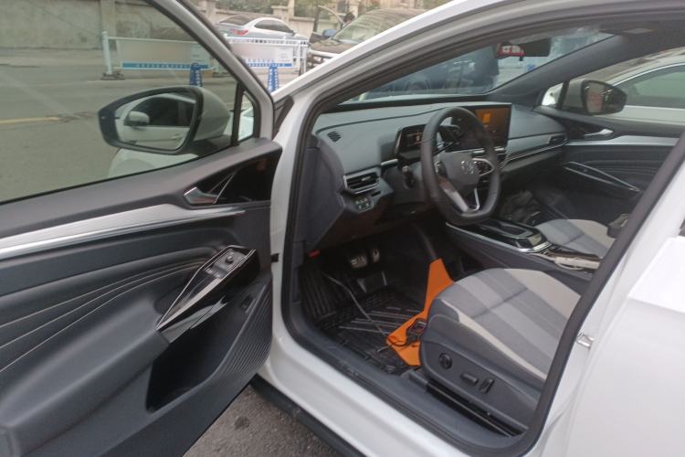 Used Volkswagen ID.4 CROZZ 2021 Long-Range PURE+ Two-Wheel Drive Version