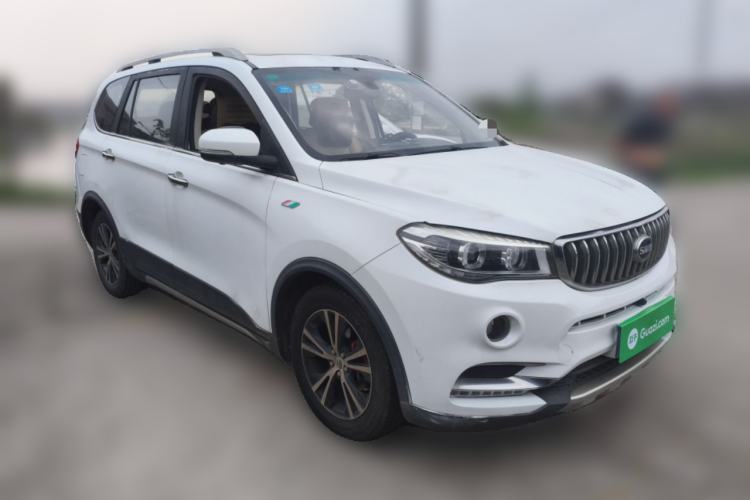 Used SWM X7 2016 1.8L Manual Luxury Edition 7 Seats Front Right 45 Deg