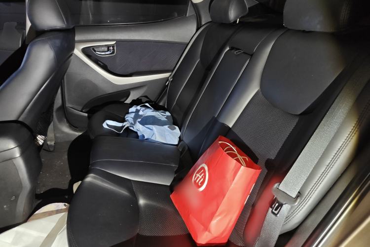 Used Hyundai Elantra (5th Generation / Langdong) 2012 1.6L Automatic Leading Model