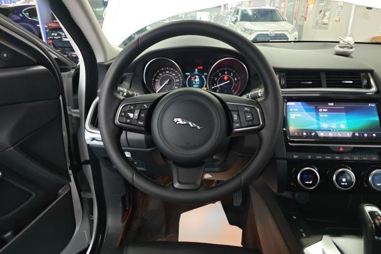 Used Jaguar E-PACE 2018 P200 China VI Steering Wheel