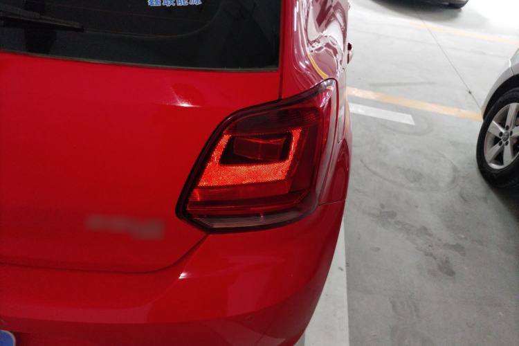 Used Volkswagen Polo 2016 1.6L Automatic Comfort Model Right Rear Taillight