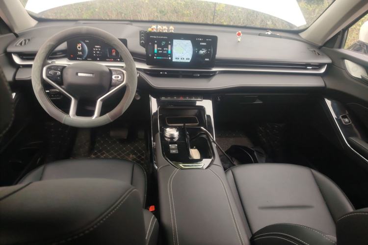 Used Haval H6 2022 3rd Generation 1.5T Automatic Two-Wheel Drive Max Center Console