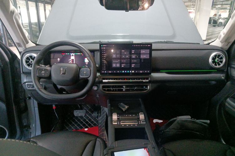 Used Tank 300 New Energy 2025 Hi4-T