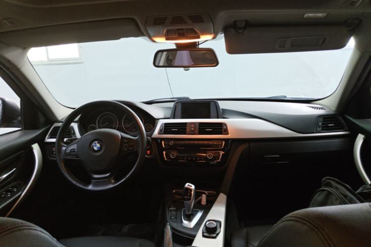 Used BMW 3 Series 2016 316i Fashion Model