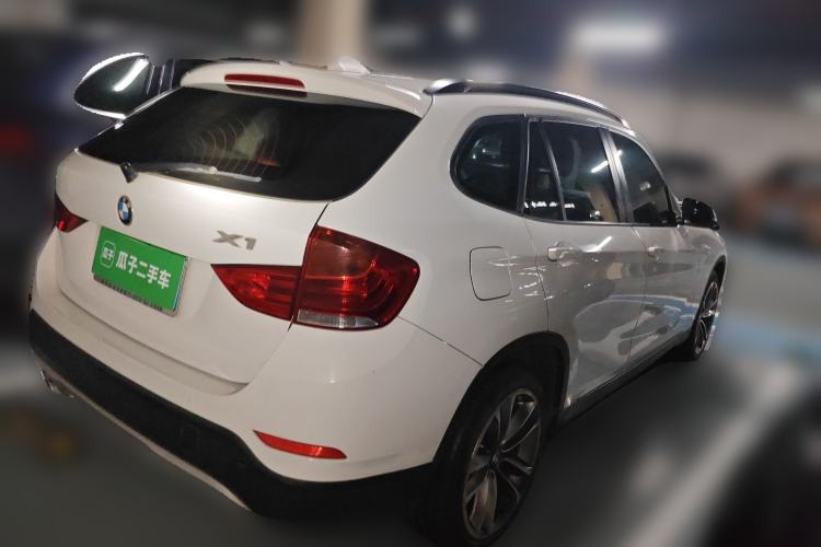 Used BMW X1 2015 sDrive18i Leading Edition Rear Right 45 Deg