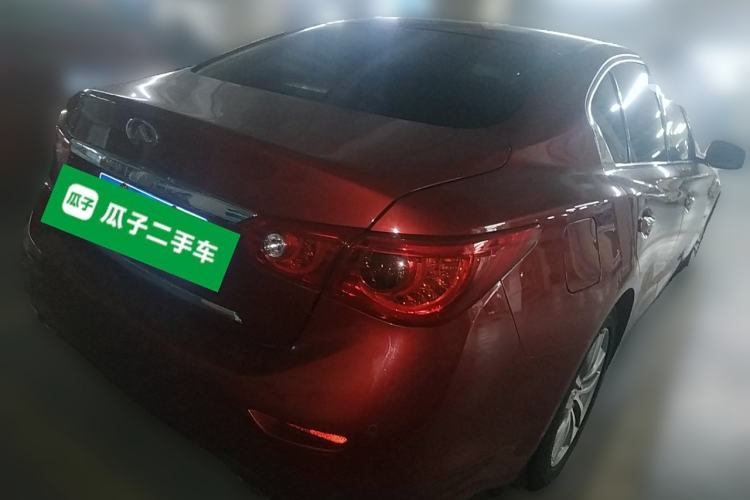 Used Infiniti Q50 2014 2.0T Comfort Edition
