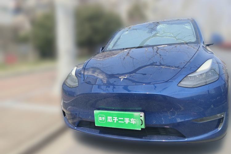 Used Tesla Model Y 2021 Long-Range All-Wheel-Drive Version Front