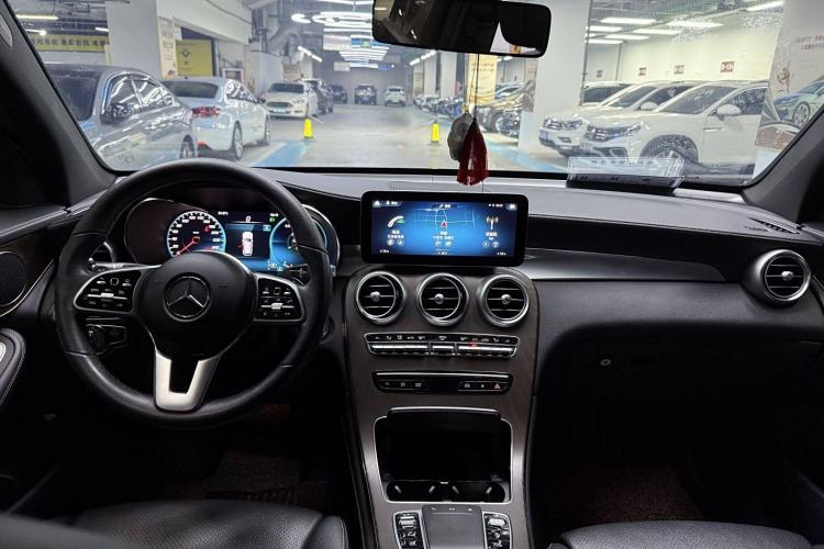 Used Mercedes-Benz GLC 2021 GLC 260 L 4MATIC Luxury Model