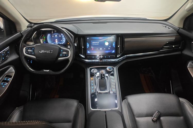 Used JMC Yusheng S350 2020 2.0T Automatic All-Wheel Drive Gasoline Comfort Edition Center Console