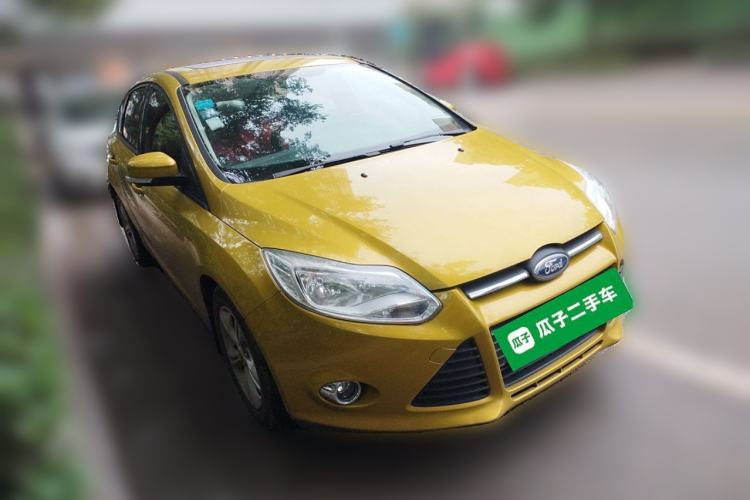 Used Ford Focus 2012 Hatchback 1.6L Automatic Fashion Edition Front Right 45 Deg