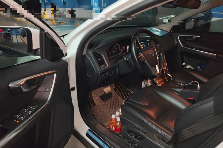 Used Volvo XC60 2016 T5 Smart Upgrade Model