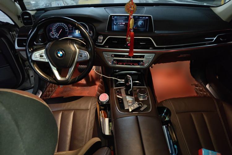 Used BMW 7 Series 2016 730Li Leading Model Center Console