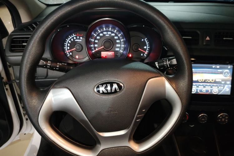 Used Kia K2 2015 Sedan 1.4L MT GLS