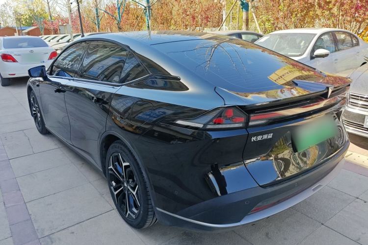 Used Deepal L07 2025 230Max Deep Blue Intelligent Driving AD PRO Range-Extended Version
