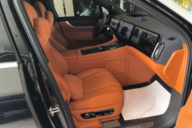 Used Hima AITO M9 2024 Range-Extended Ultra Version 52 kWh 6-Seater Model Right Front Seat