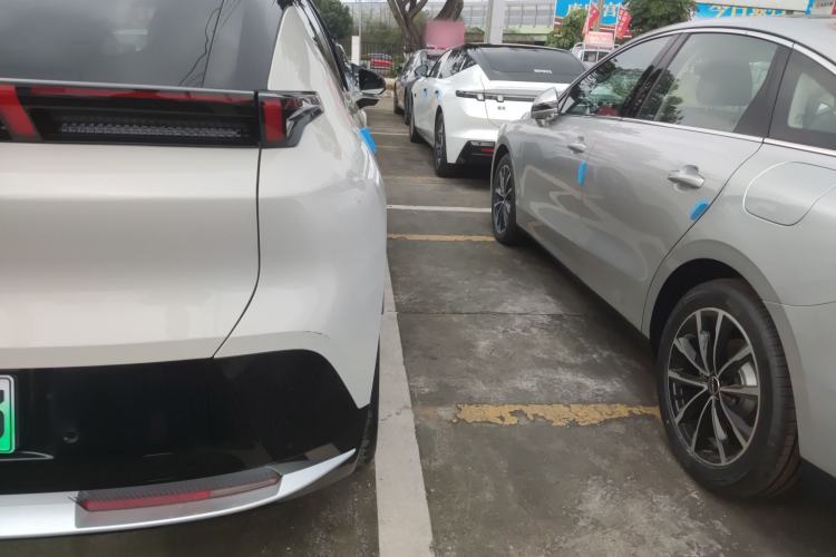 Used Lynk & Co Z20 2025 530 km Range Rear-Wheel Drive Pro
