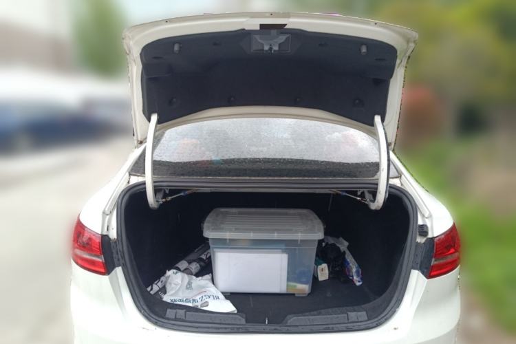 Used Ford Escort 2015 1.5L Automatic Fashion Model Trunk