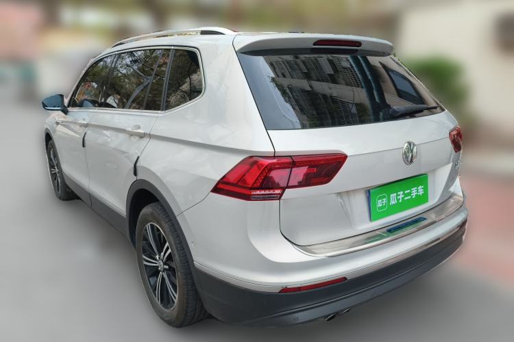 Used Volkswagen Tiguan L 2017 330TSI Automatic Two-Wheel Drive Flagship Edition Rear Left 45 Deg