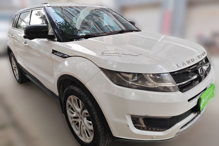 Used Land X7 2015 2.0T Panoramic Prestige Edition Front Right 45 Deg