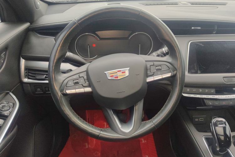 Used Cadillac XT4 2023 28T Two-Wheel-Drive Luxury Version
