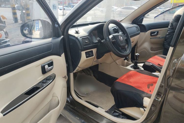 Used Dongfeng Fengon 360 2015 1.5L Manual Comfort II 7-Seater