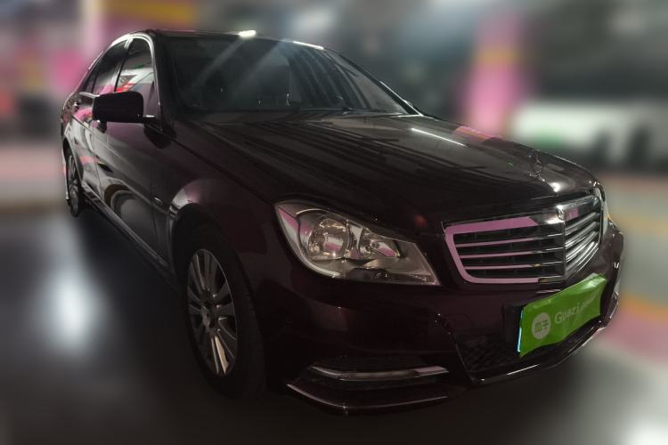 Used Mercedes-Benz C-Class 2011 C 200 CGI Elegant Model Front Right 45 Deg