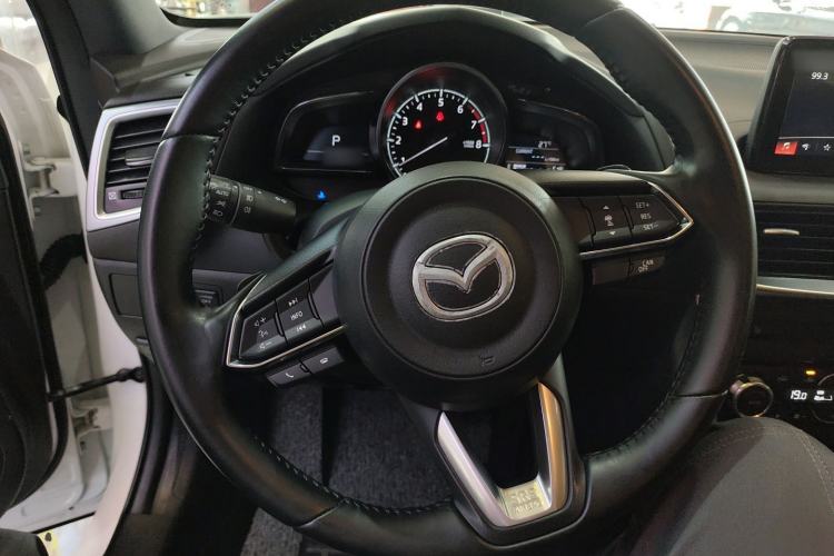 Used Mazda CX-4 2018 2.5L Automatic 4x4 Bluelight Fearless Edition China V Standard