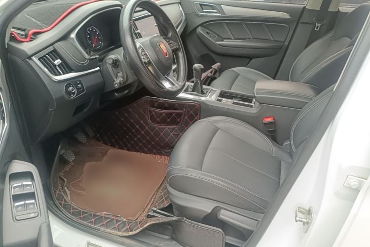 Used Roewe RX5 2018 20T Two-Wheel Drive Manual Internet Smart Edition