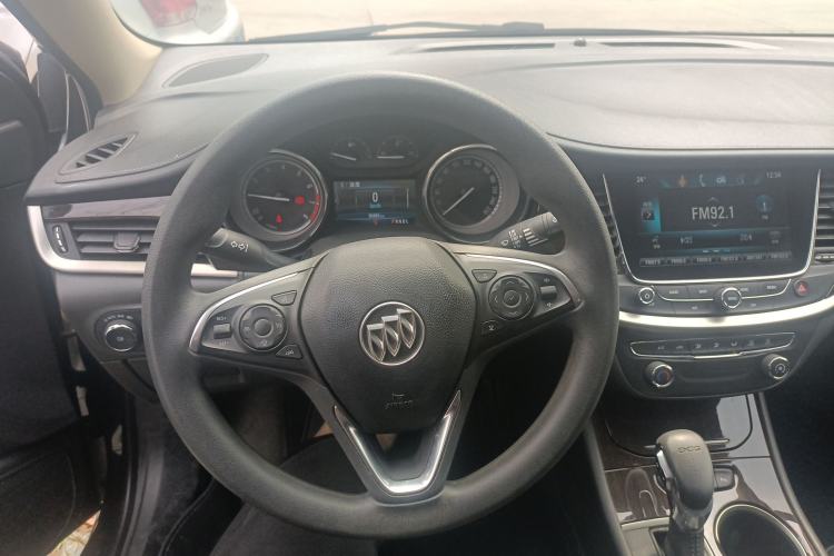 Used Buick Verano 2018 Sedan 20T Dual-Clutch Leading Model