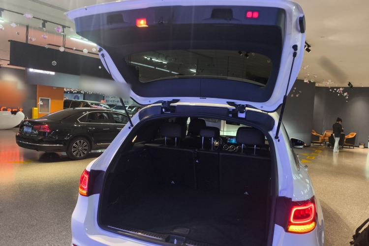 Used Mercedes-Benz GLC 2020 GLC 300 L 4MATIC Luxury Model