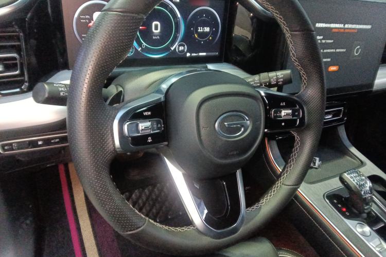 Used GAC Trumpchi GS8 2022 Linghang Series 2.0 TGDI Two-Wheel-Drive Luxury Smart Connectivity Version (7 Seats)