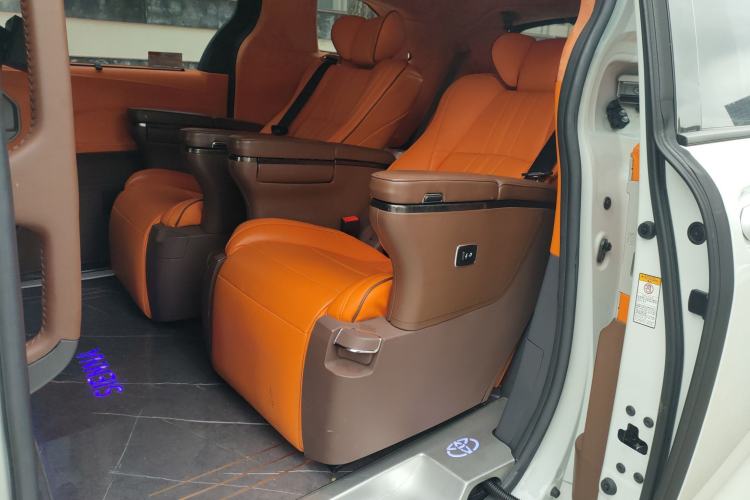 Used Toyota Sienna 2021 2.5L Hybrid Comfort Edition
