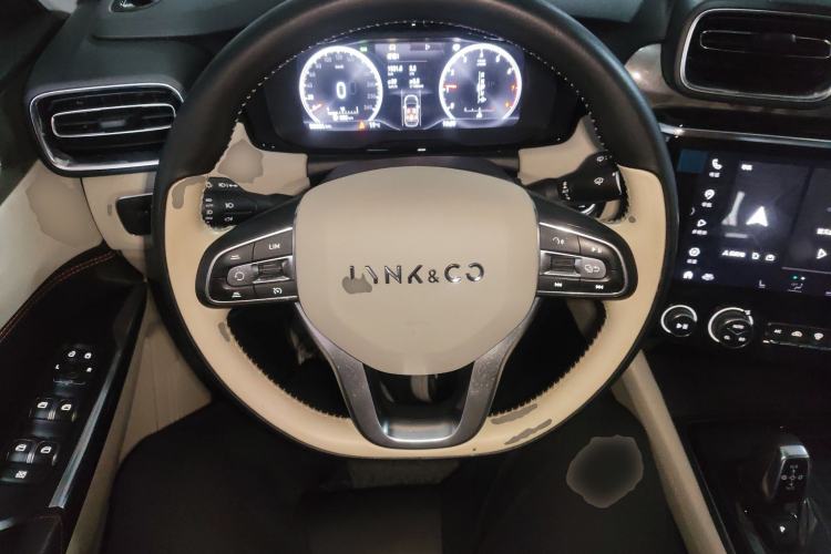 Used Lynk & Co 02 2018 1.5T DCT Two-Wheel Drive Zhaopu Version China V Standard Steering Wheel