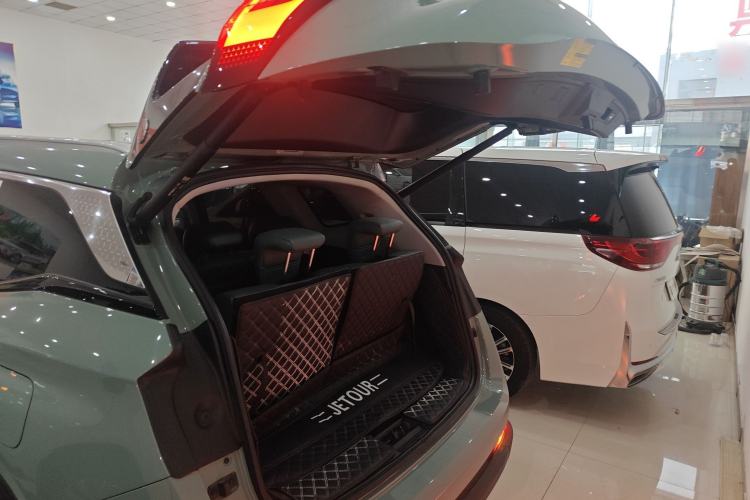 Used JETOUR Shanhai Shanhai L9 2024 1.5TD 2DHT Max 7-Seater