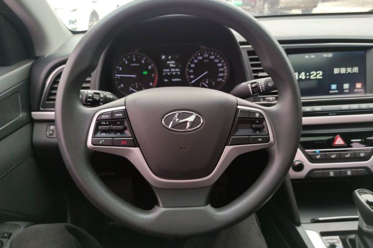 Used Hyundai Elantra (6th Generation / Lingdong) 2016 1.6L Automatic ZhiXuan – Elite Version Steering Wheel