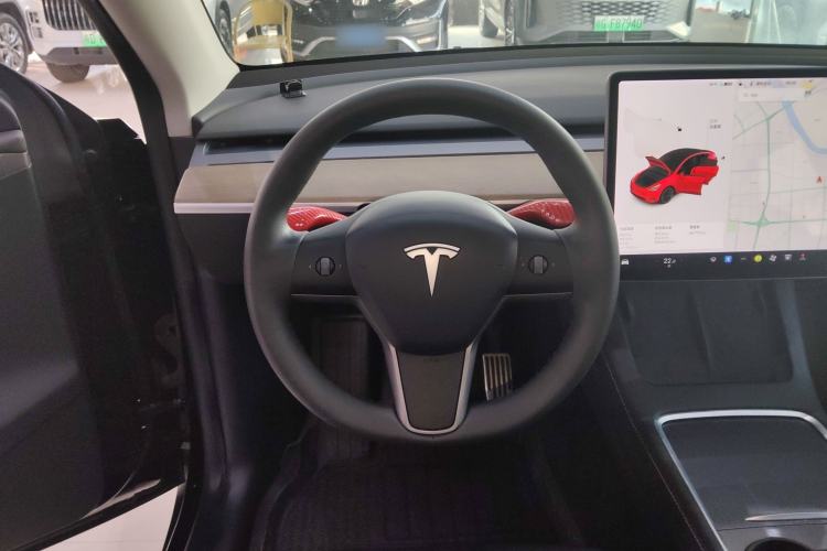 Used Tesla Model Y 2021 Standard Range Rear-Wheel Drive Version Steering Wheel