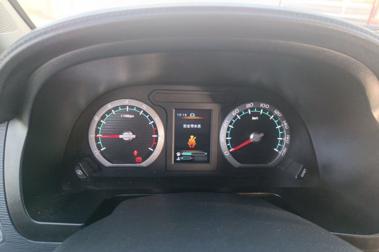 Used FORTHING Lingzhi 2022 Striving Version M5L 1.6L Luxury 7-Seater
