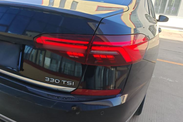 Used Volkswagen Passat 2020 Revised Version 330TSI Luxury Edition China VI Standard