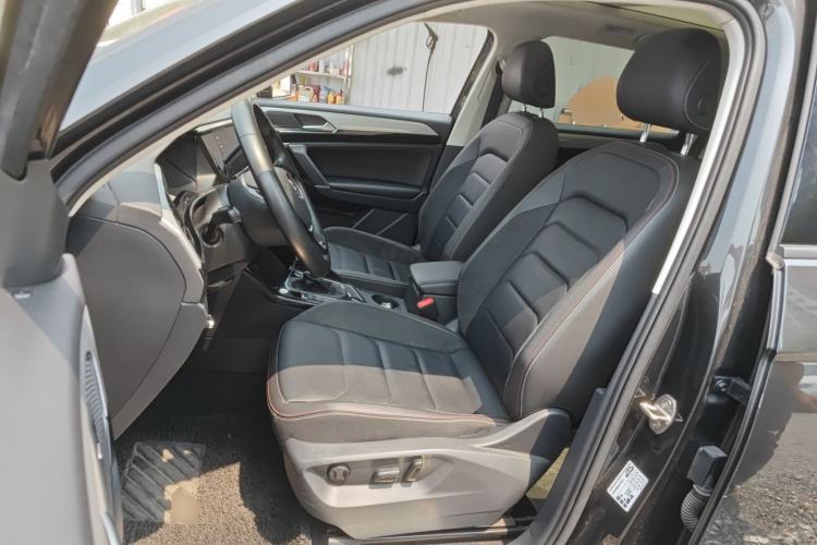 Used Volkswagen Tayron 2020 330TSI Two-Wheel Drive Luxury Smart Connectivity Version Left Front Seat