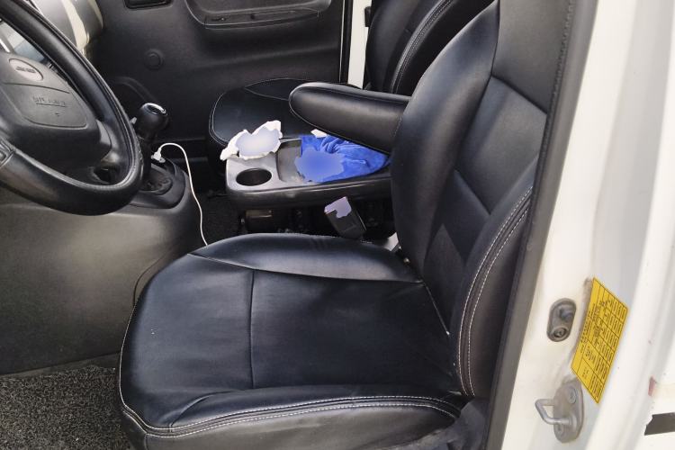 Used Jinbei Express 2018 2.0L Standard Version V19 Left Front Seat